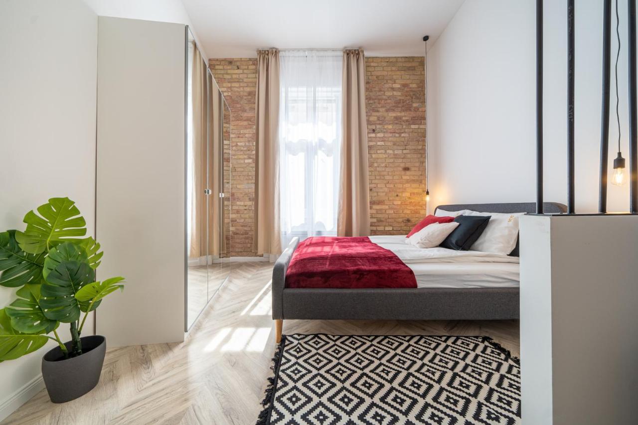 K33- Boutique Apartments, Best Location, By Bqa Budapest Exterior photo