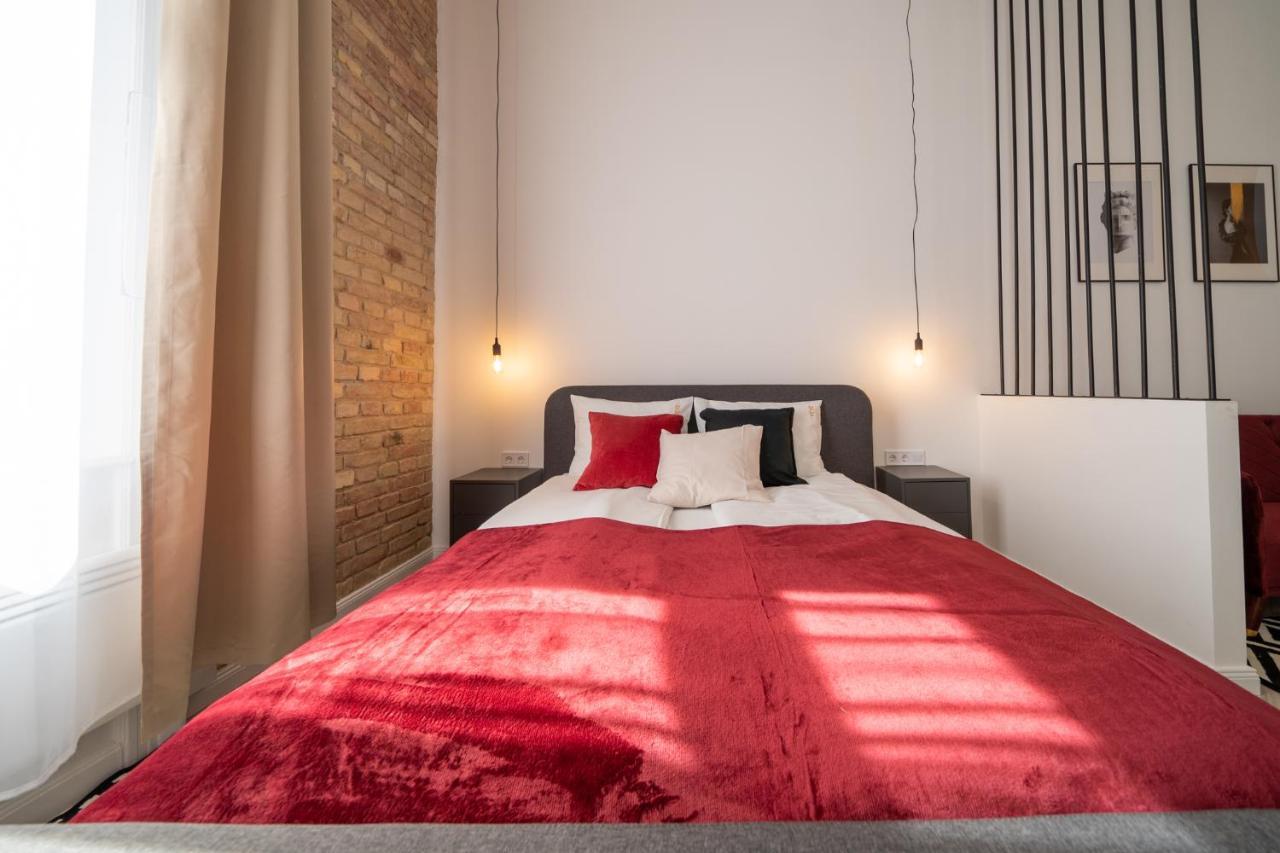 K33- Boutique Apartments, Best Location, By Bqa Budapest Exterior photo