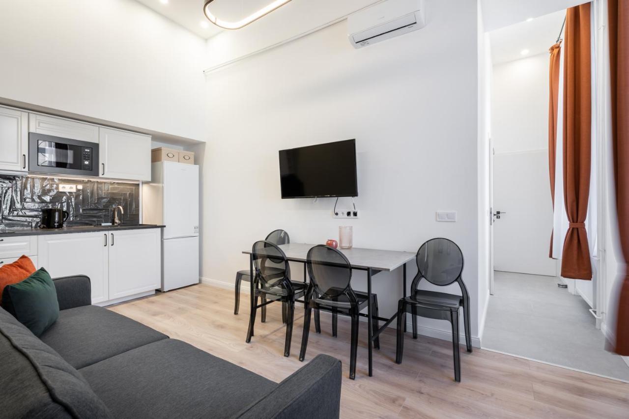 K33- Boutique Apartments, Best Location, By Bqa Budapest Exterior photo